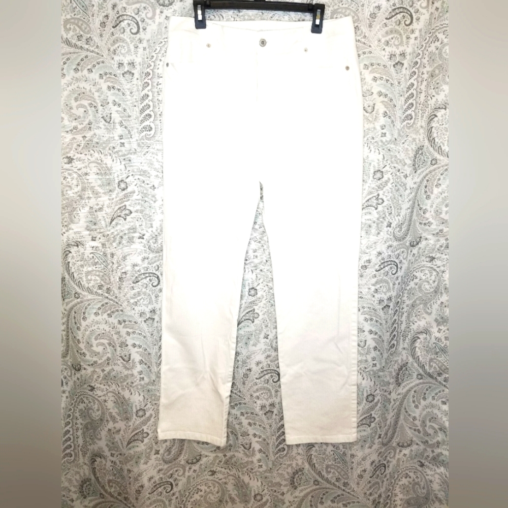 Liz & Co. Size 12 White striped jean